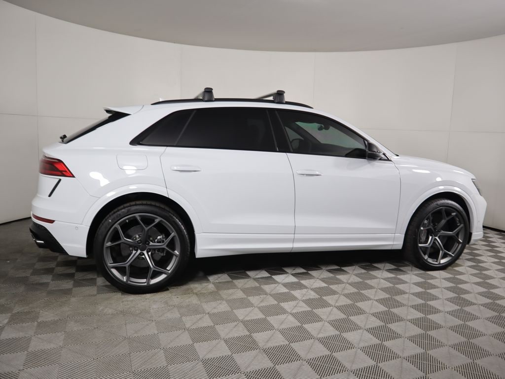 New 2026 Audi RS Q8 4.0T performance SUV