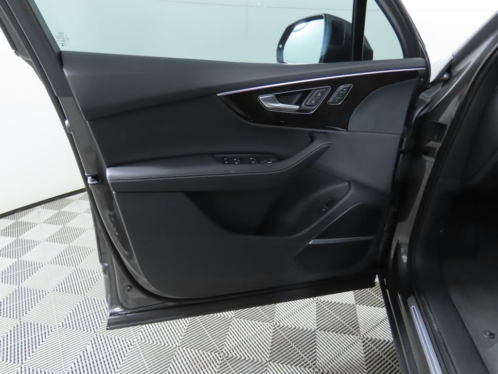 2025 Audi Q7 Premium Plus - Photo 27