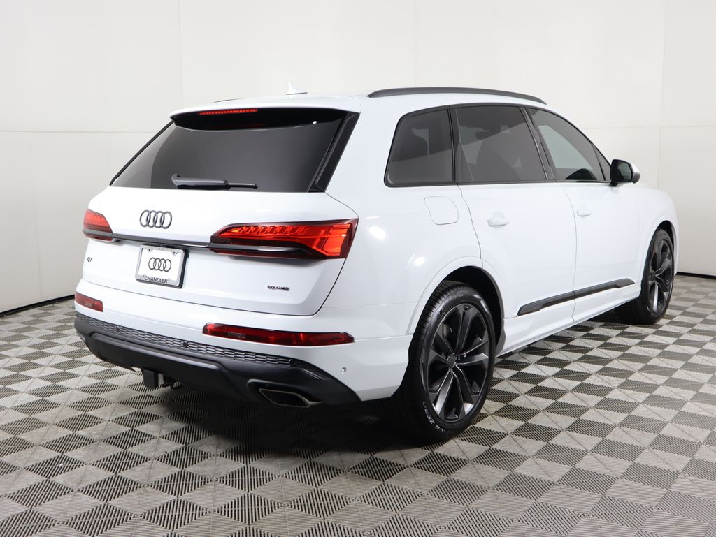2026 Audi Q7 Premium Plus