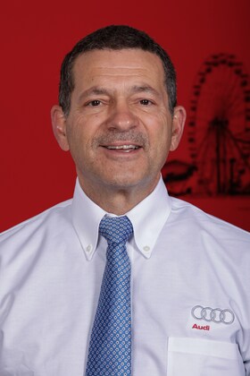 Staff member Aldo Rizzo from ID_7e3709193942