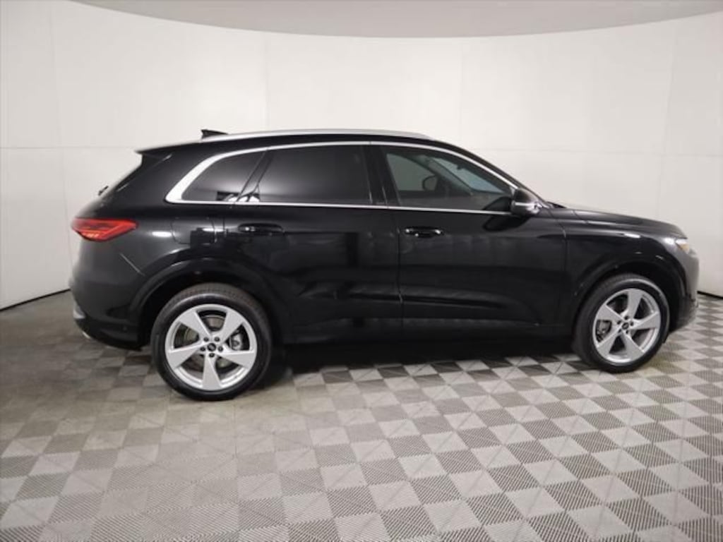 New 2025 Audi Q5 Premium Plus SUV