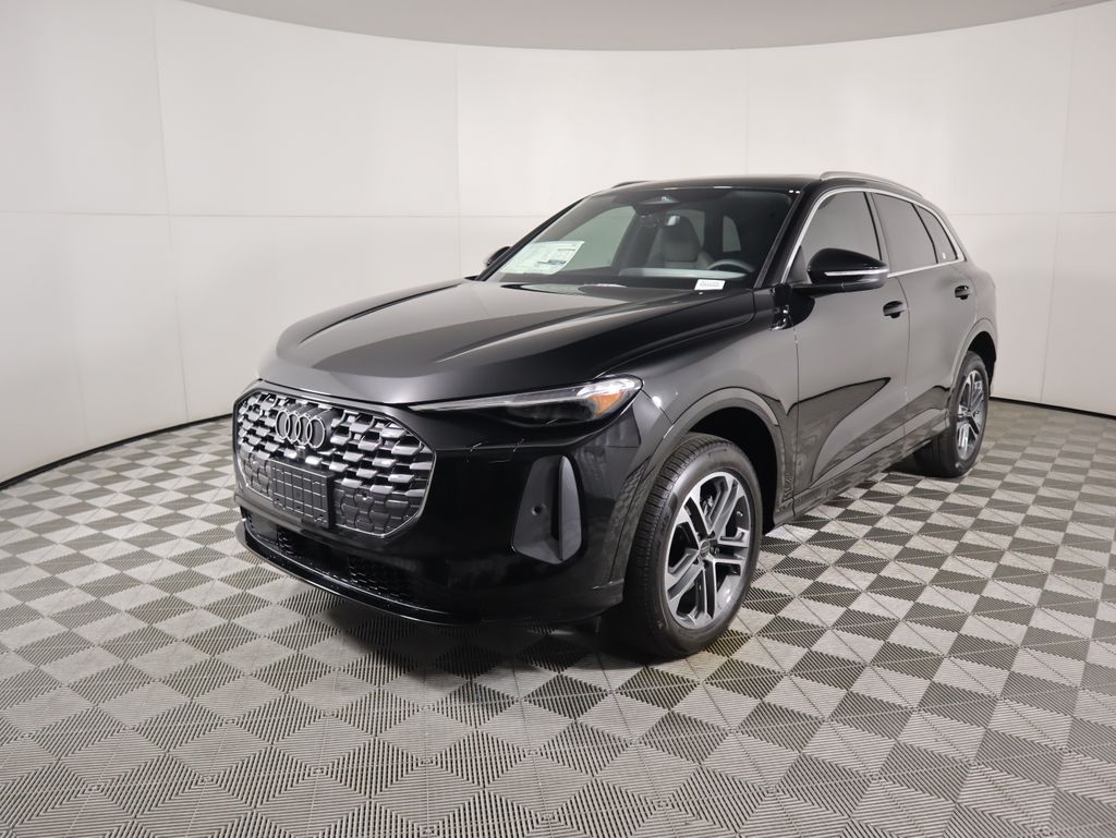 2025 Audi New Q5 Premium Plus's photo