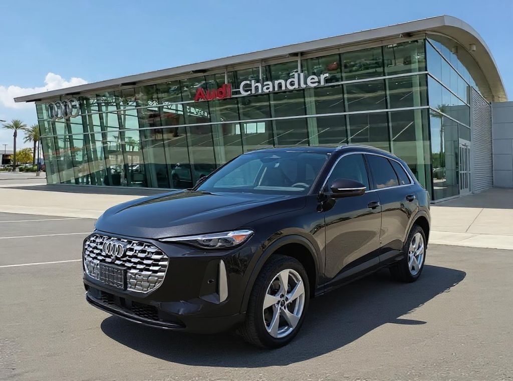 2025 Audi New Q5 Premium Plus's photo