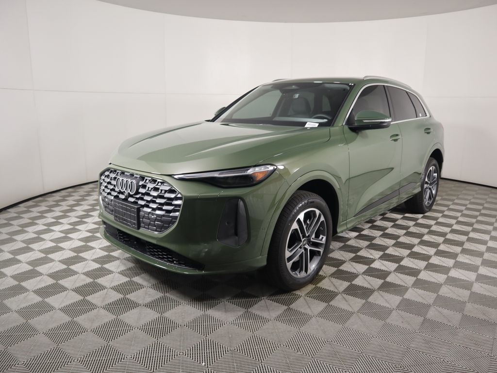 2025 Audi New Q5 Premium Plus's photo