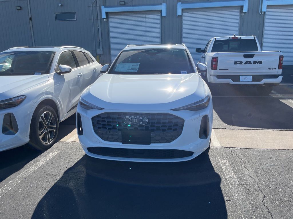 2025 Audi Q5 2.0T Premium photo 2