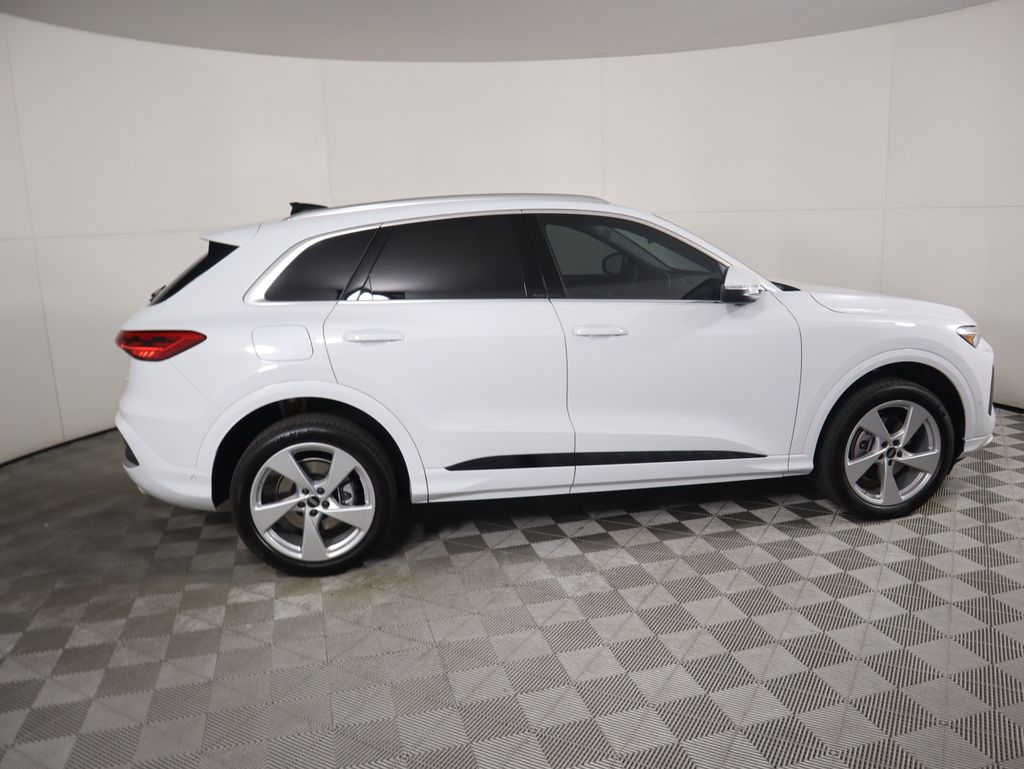 2025 Audi Q5 2.0T Premium Plus photo 4