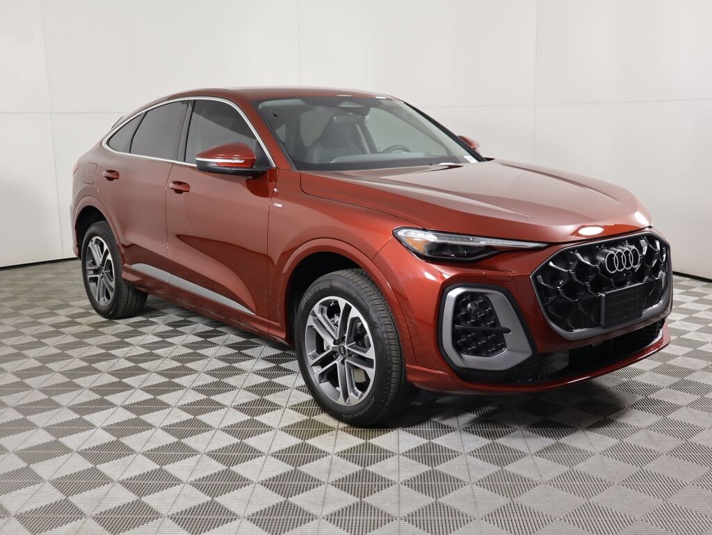 New 2025 Audi Q5 2.0T Premium SUV