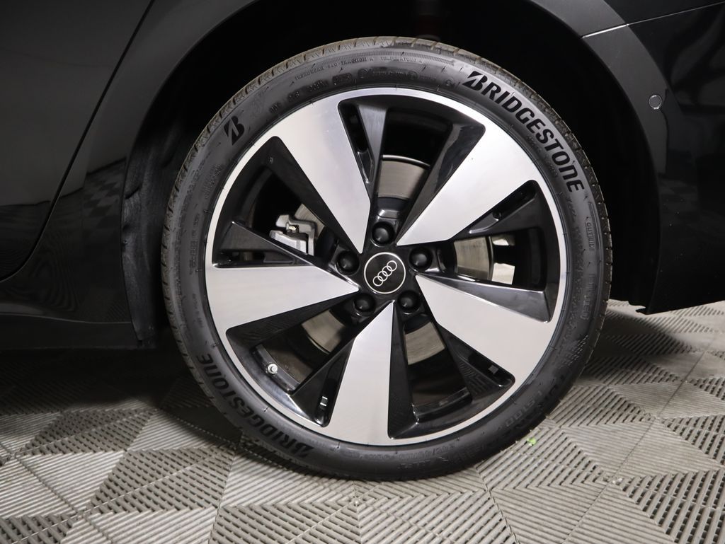2025 Audi New A5 Premium Plus - Photo 32