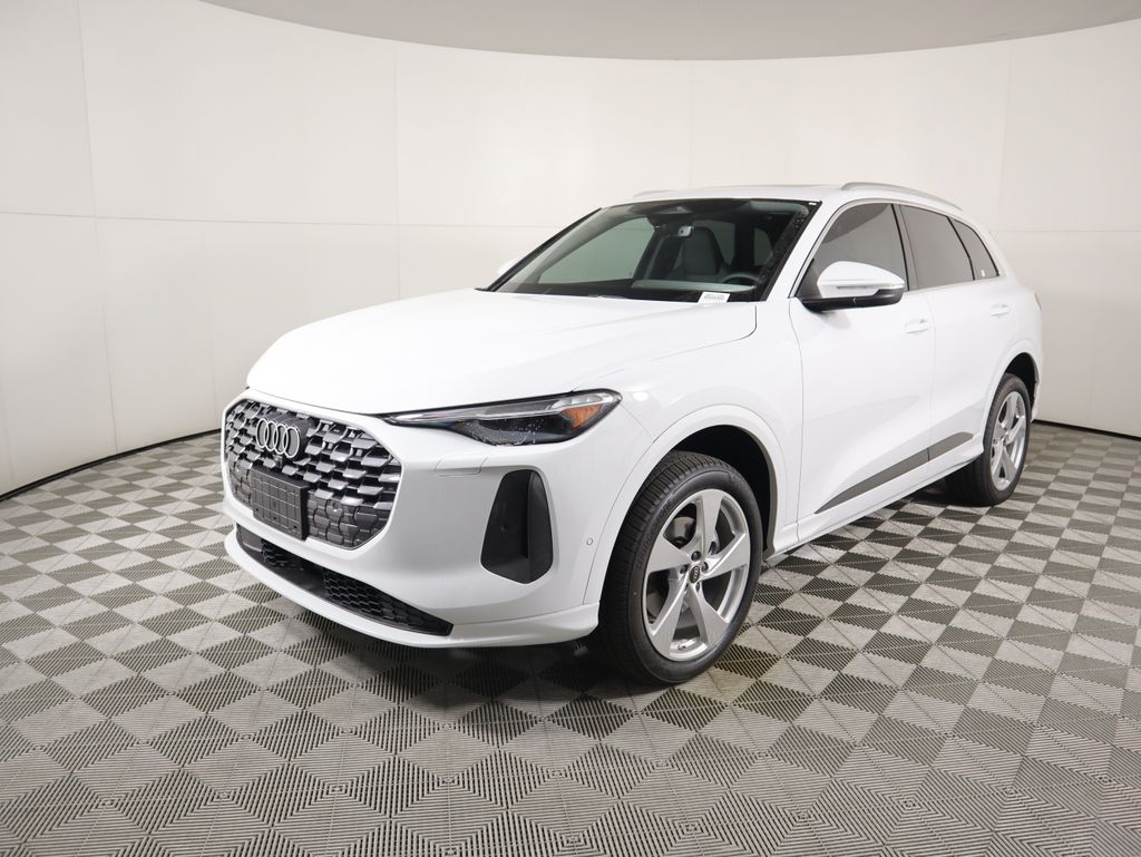 2025 Audi New Q5 Premium Plus's photo