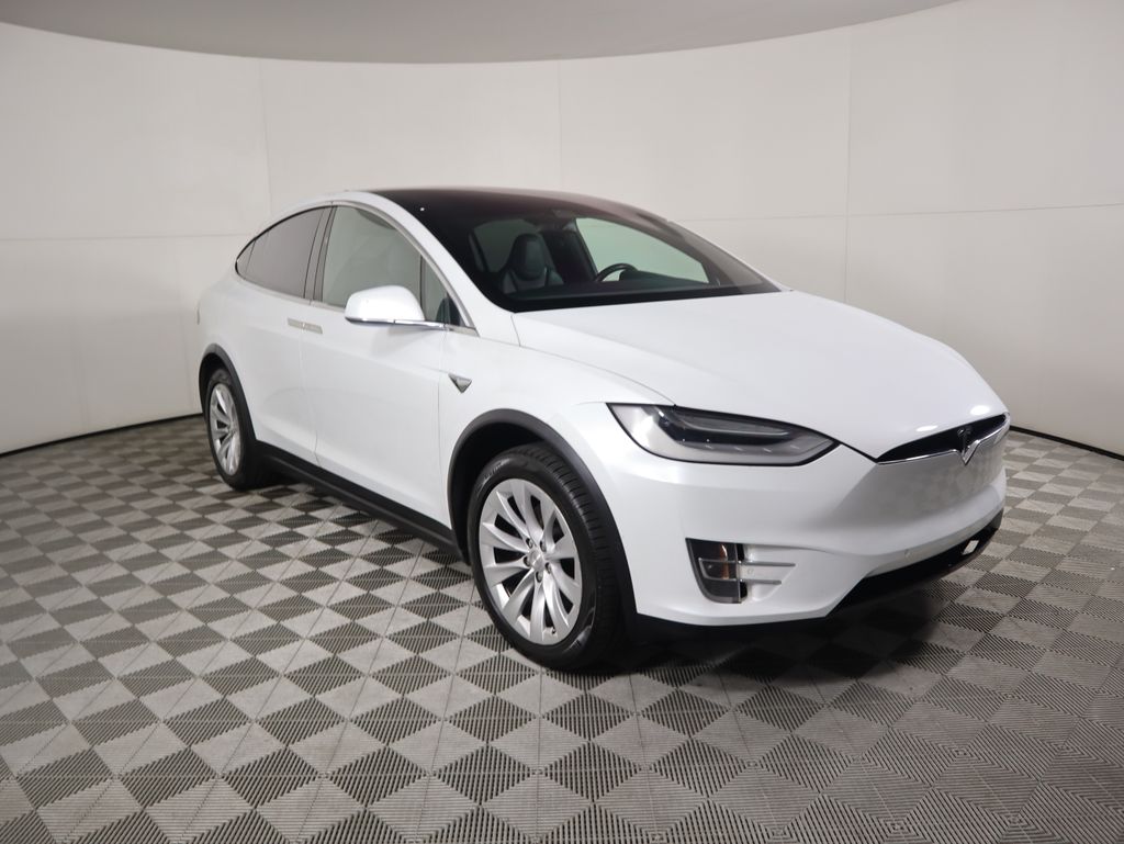 2019 Tesla Model X photo 2