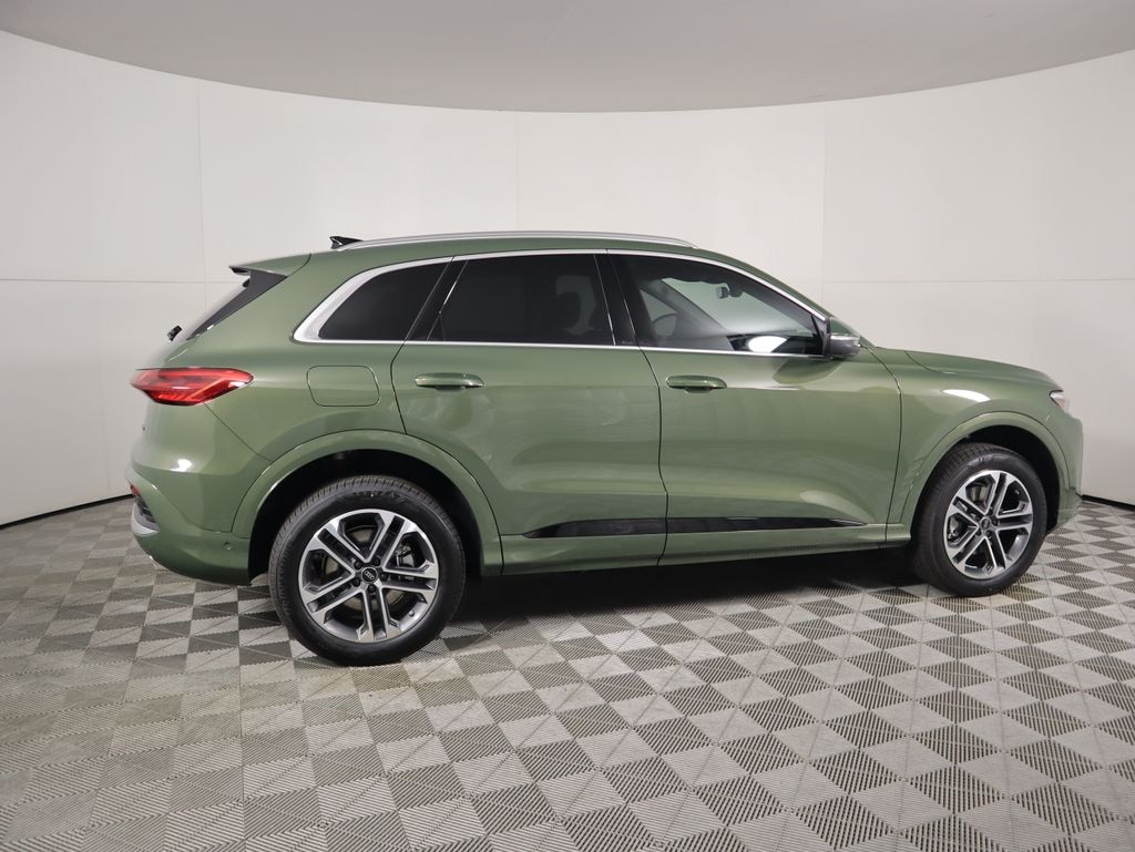 New 2025 Audi Q5 2.0T Premium SUV