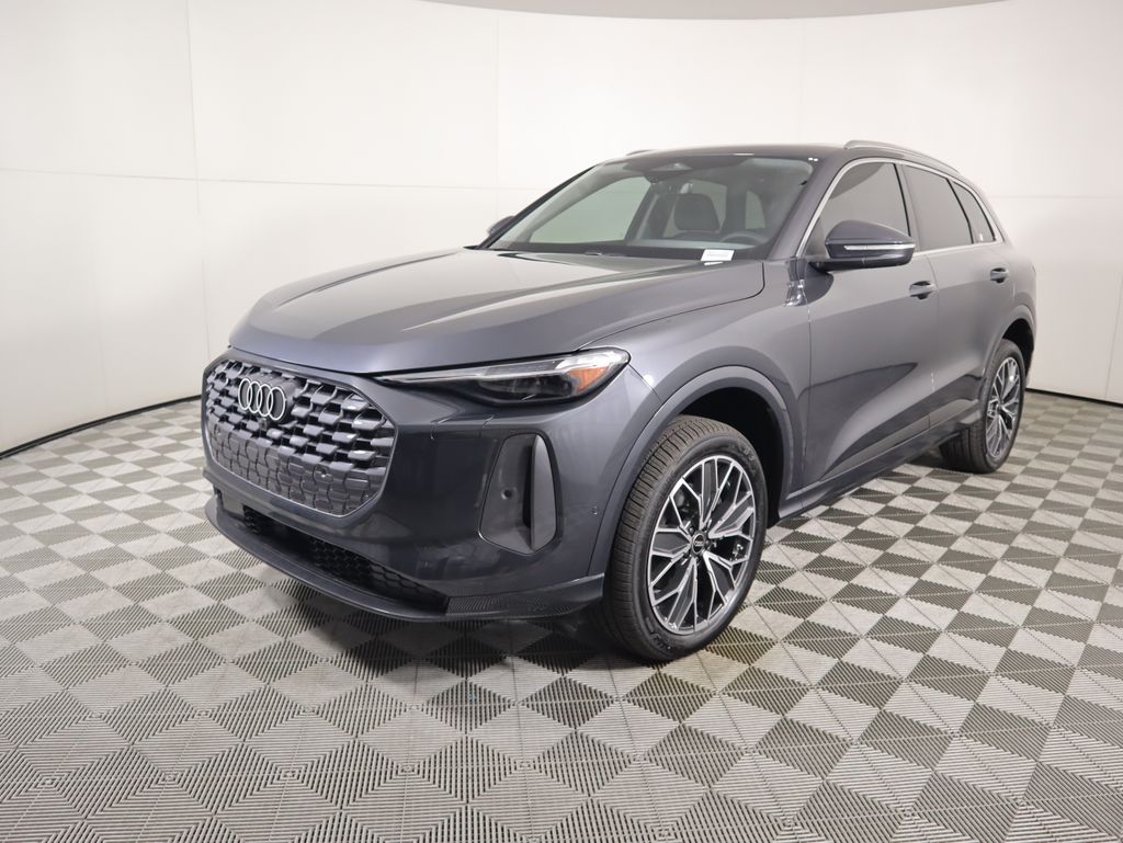 2025 Audi New Q5 Premium Plus's photo