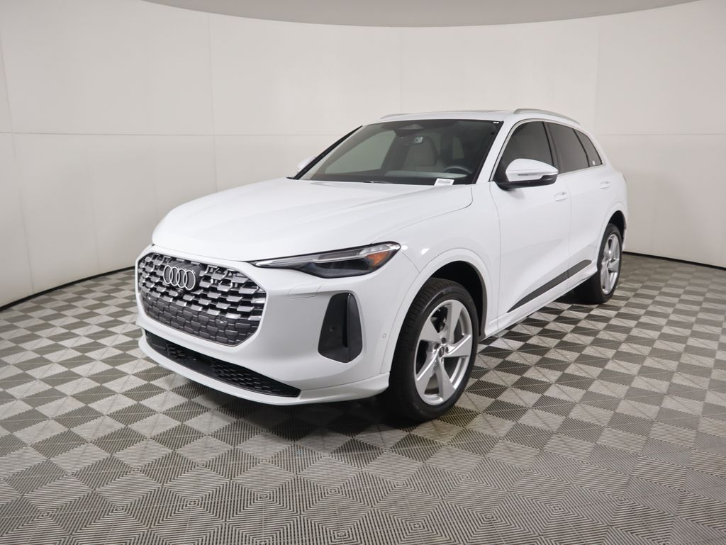 2025 Audi New Q5 Premium Plus's photo