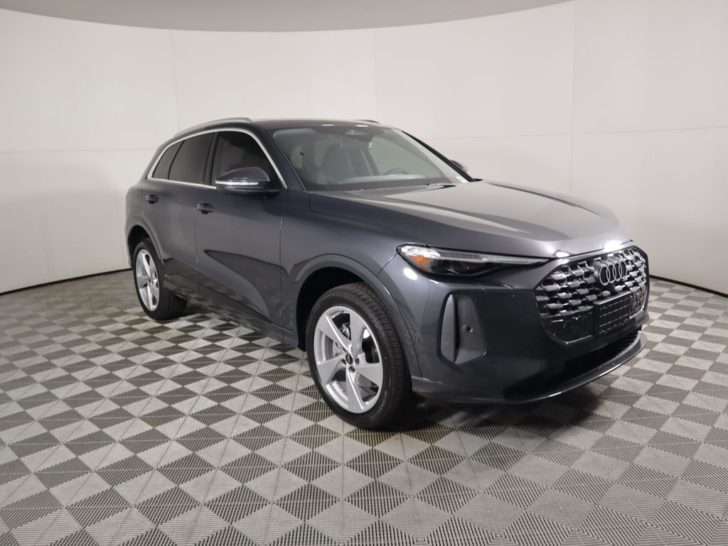 2025 Audi Q5 2.0T Premium Plus photo 3