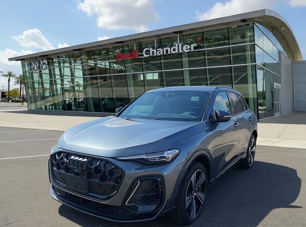 2025 Audi New SQ5 Premium Plus's photo