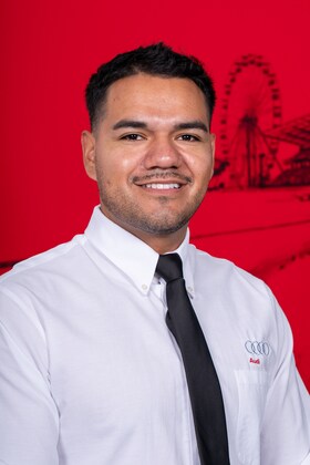 Staff member Moises Hernandez from ID_6033617b1cfa