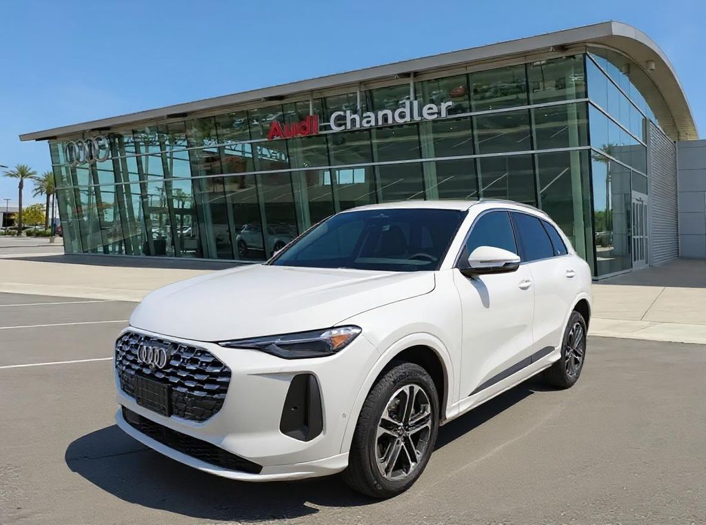 2025 Audi New Q5 Premium Plus's photo