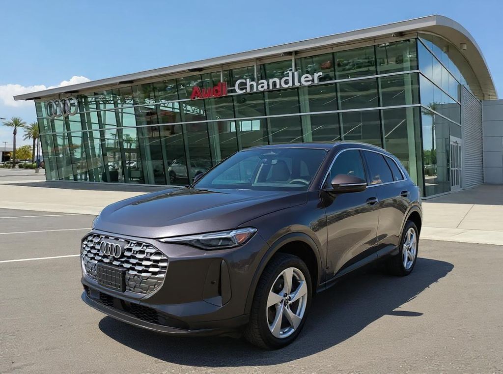 2025 Audi New Q5 Premium Plus's photo