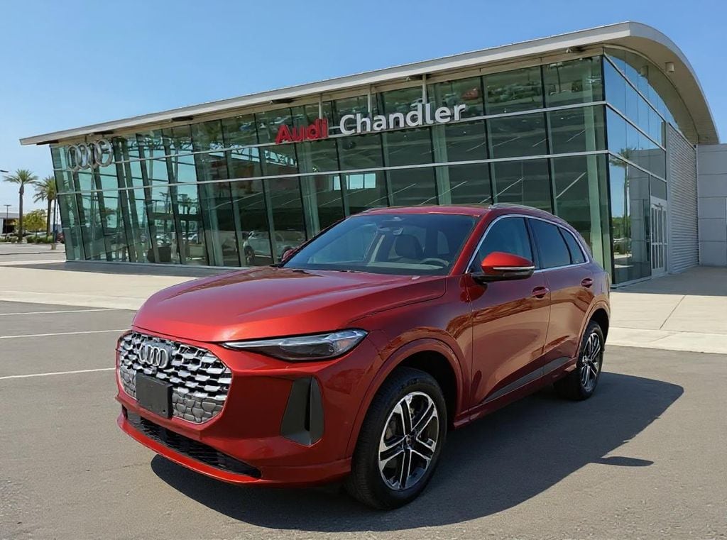 2025 Audi New Q5 Premium Plus's photo