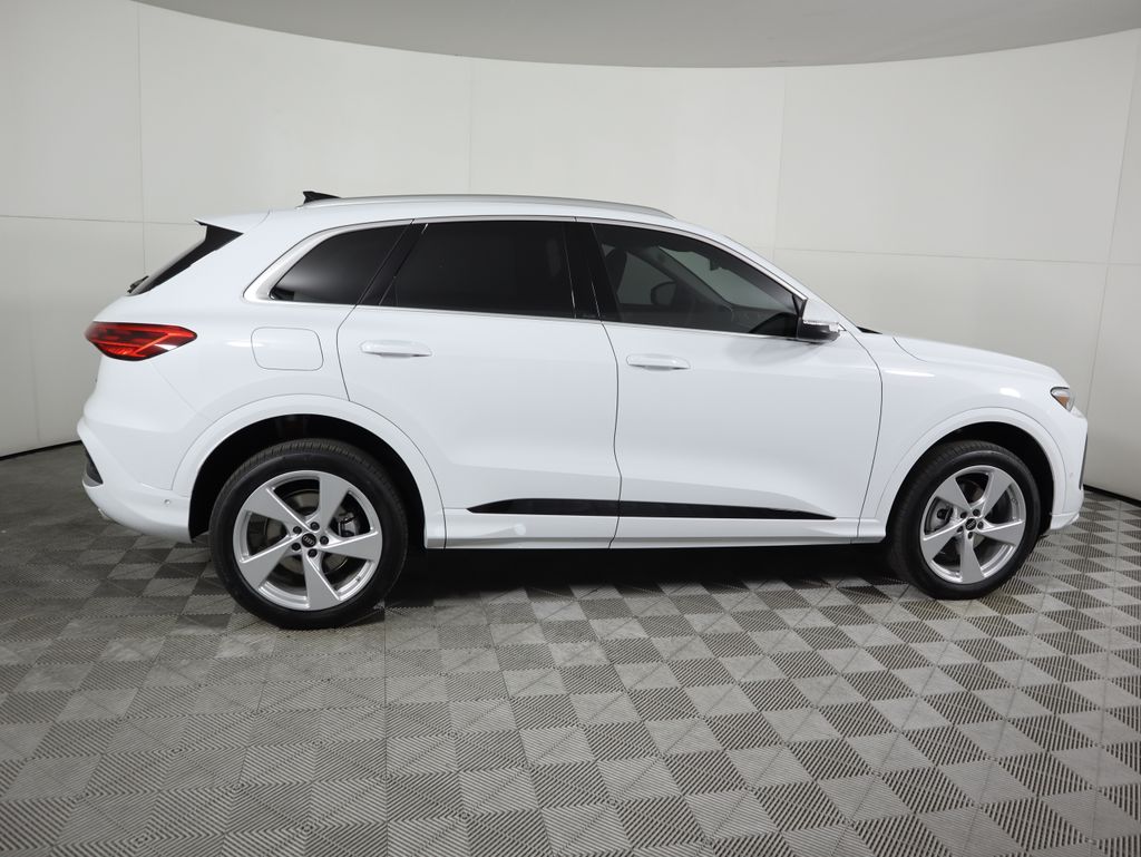 2025 Audi Q5 2.0T Premium Plus photo 3