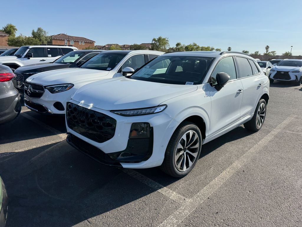 2026 Audi Q3 S line quattro's photo