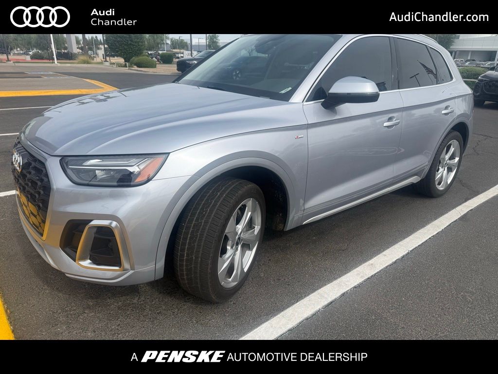 2022 Audi Q5 45 Premium Plus's photo