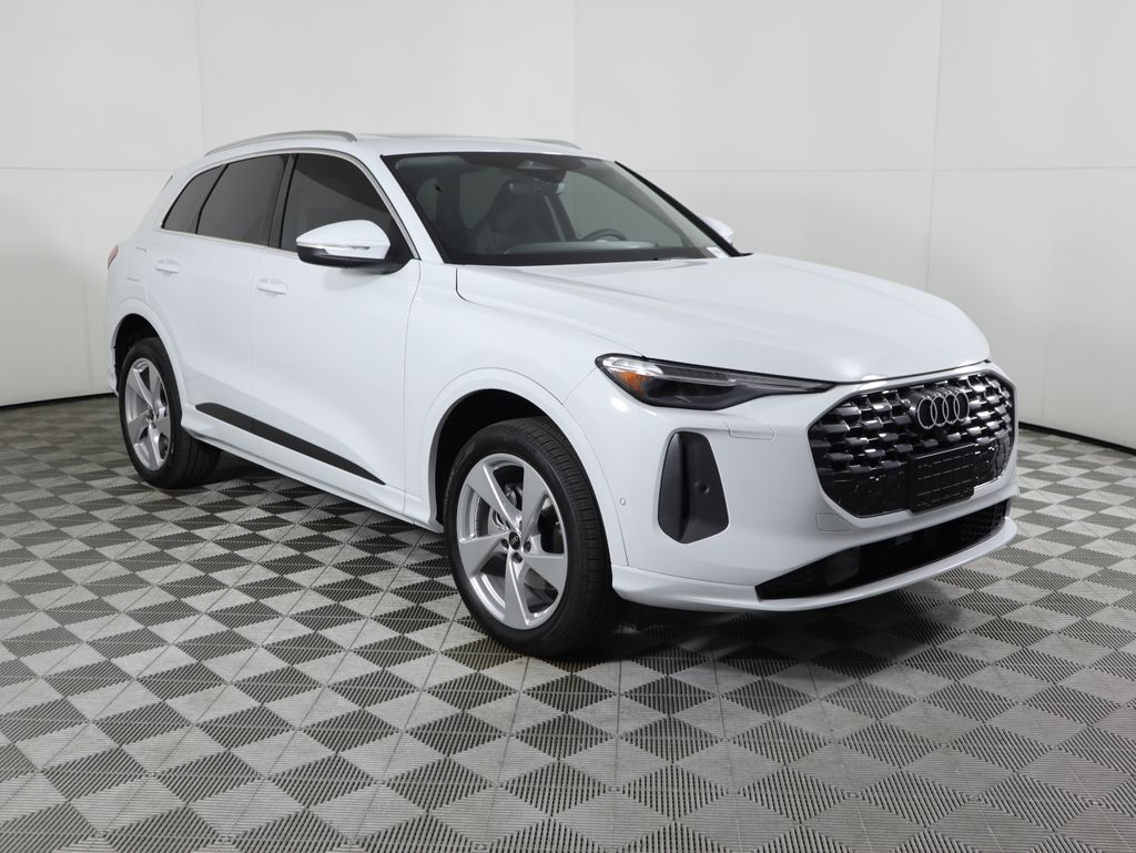 2025 Audi Q5 2.0T Premium Plus photo 2