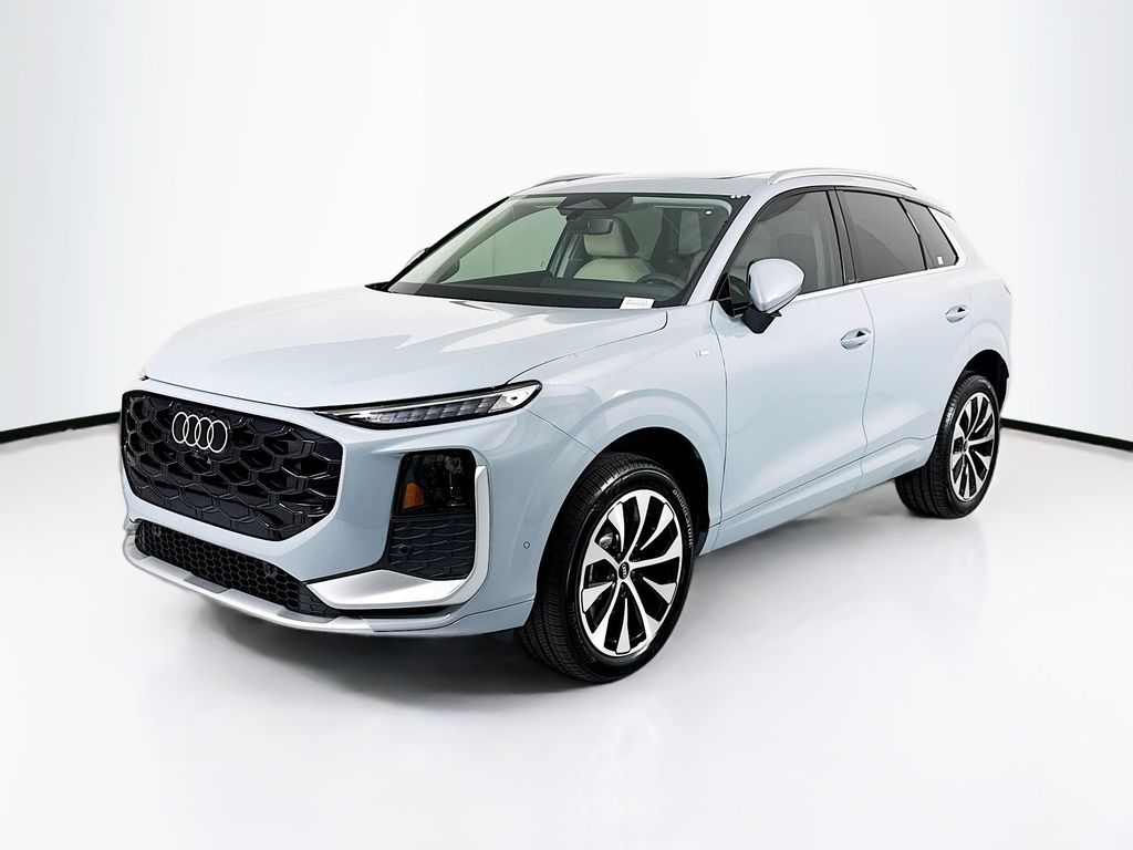 2026 Audi Q3 S line quattro's photo
