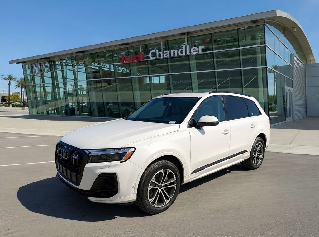 2026 Audi Q7 45 Premium Plus quattro Tiptronic's photo