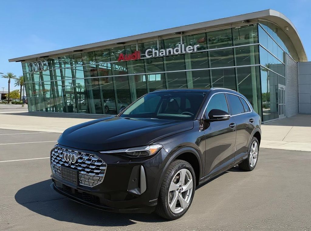 2025 Audi New Q5 Premium Plus's photo