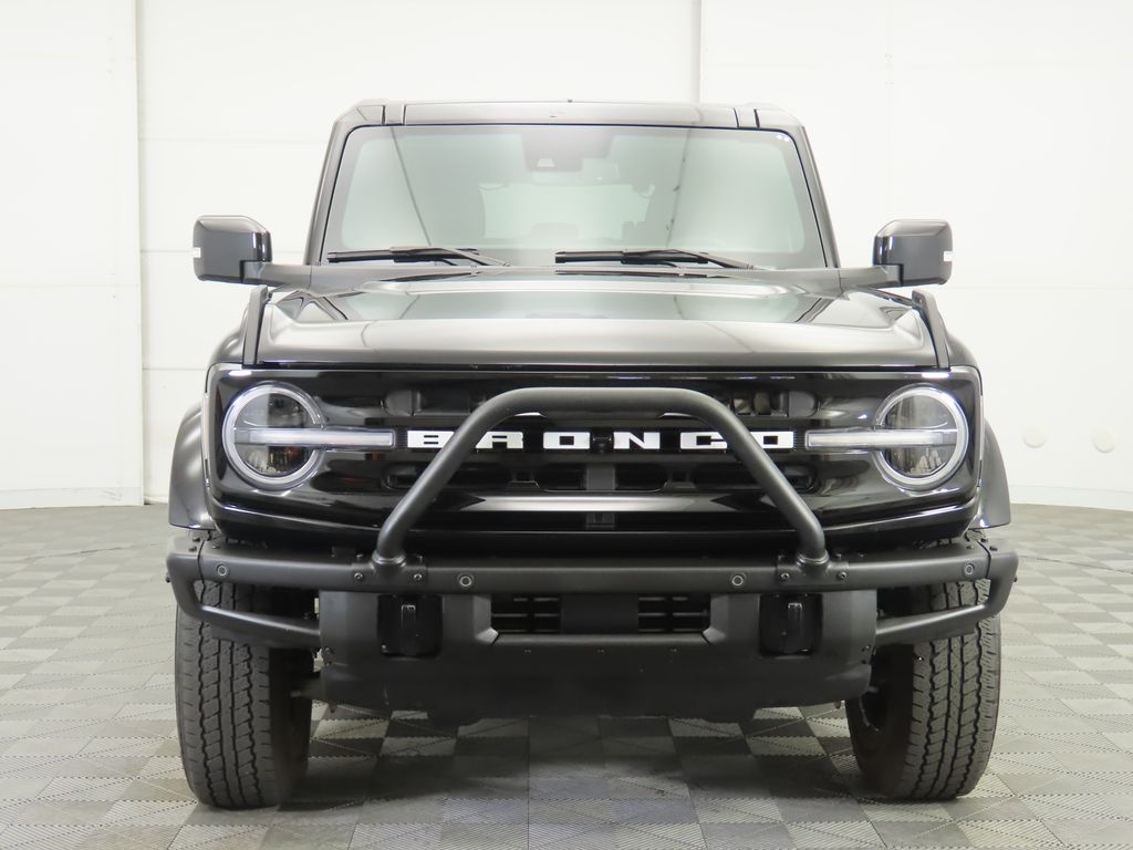 2022 Ford Bronco Outer Banks photo 2
