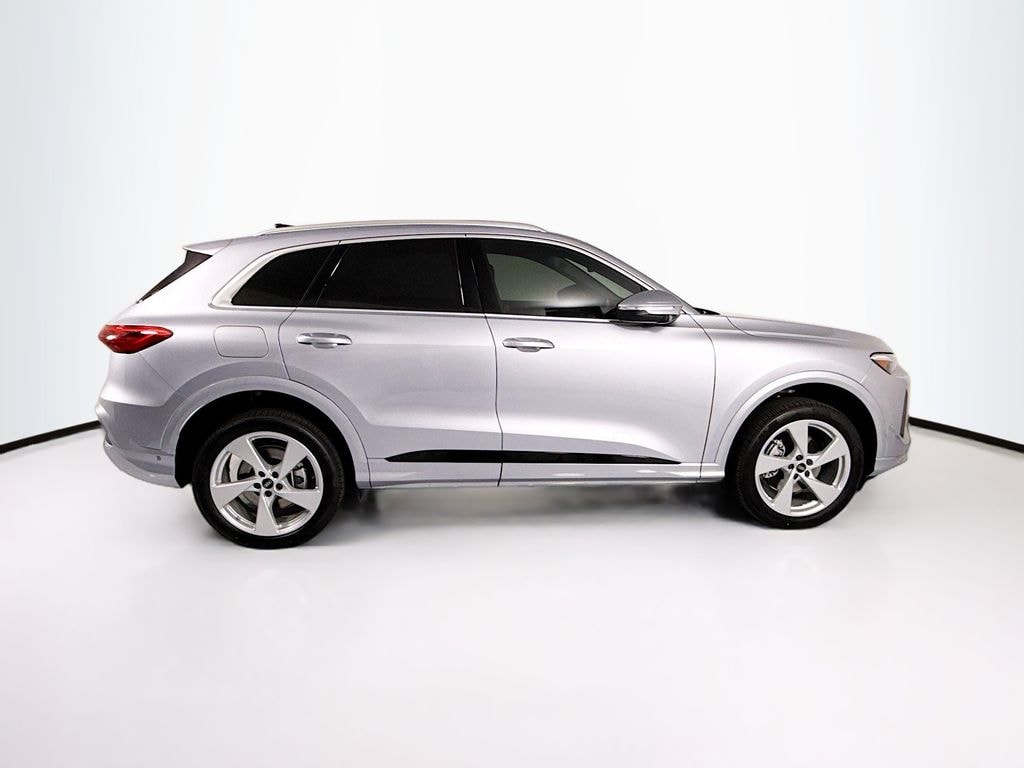 New 2026 Audi Q5 Premium Plus SUV