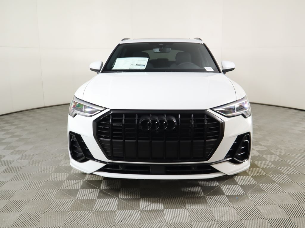 2024 Audi Q3 45 TFSI S line Premium photo 2