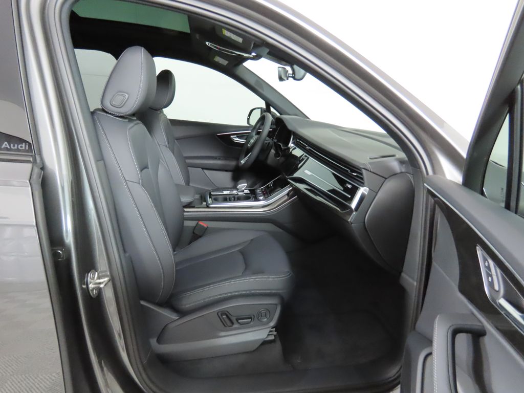 2025 Audi Q7 Premium Plus - Photo 22
