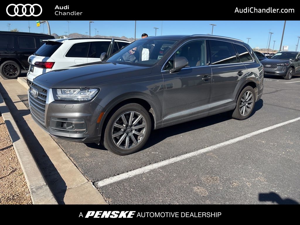 2019 Audi Q7 Premium Plus's photo
