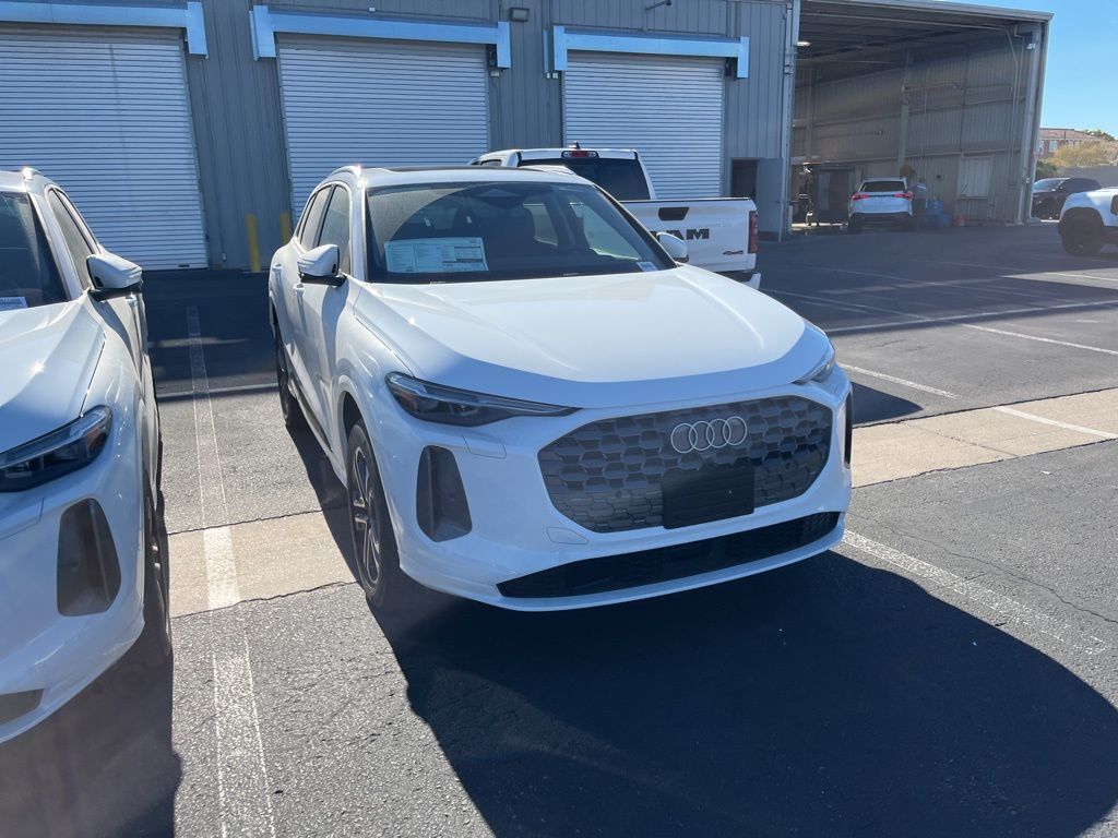 2025 Audi Q5 2.0T Premium photo 3