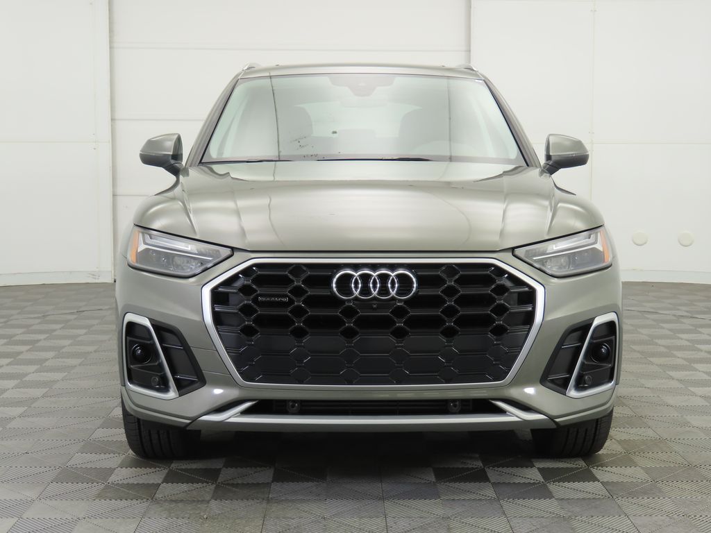 2025 Audi Q5 45 S line Premium Plus photo 2