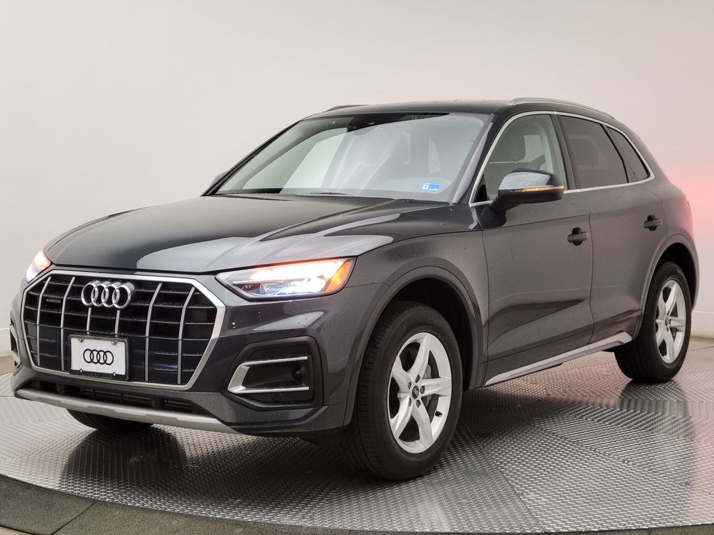Certified 2024 Audi Q5 40 Premium SUV
