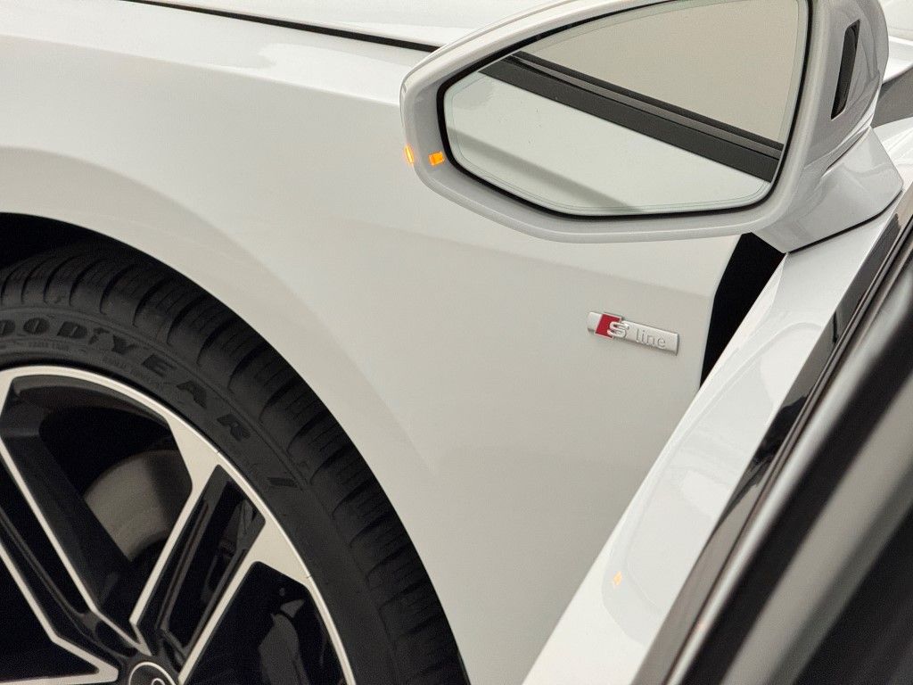 2025 Audi A8 Base - Photo 56