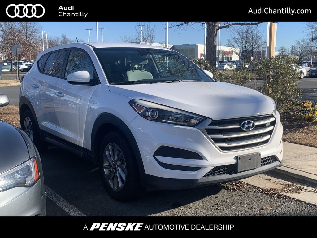 2017 Hyundai Tucson SE's photo