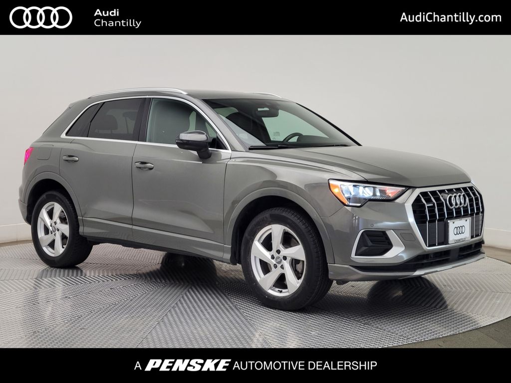 2020 Audi Q3 45 TFSI Premium quattro's photo