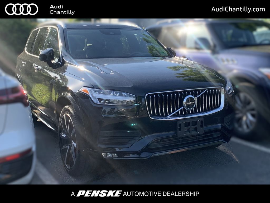 2022 Volvo XC90 T6 Momentum 6 Passenger AWD's photo