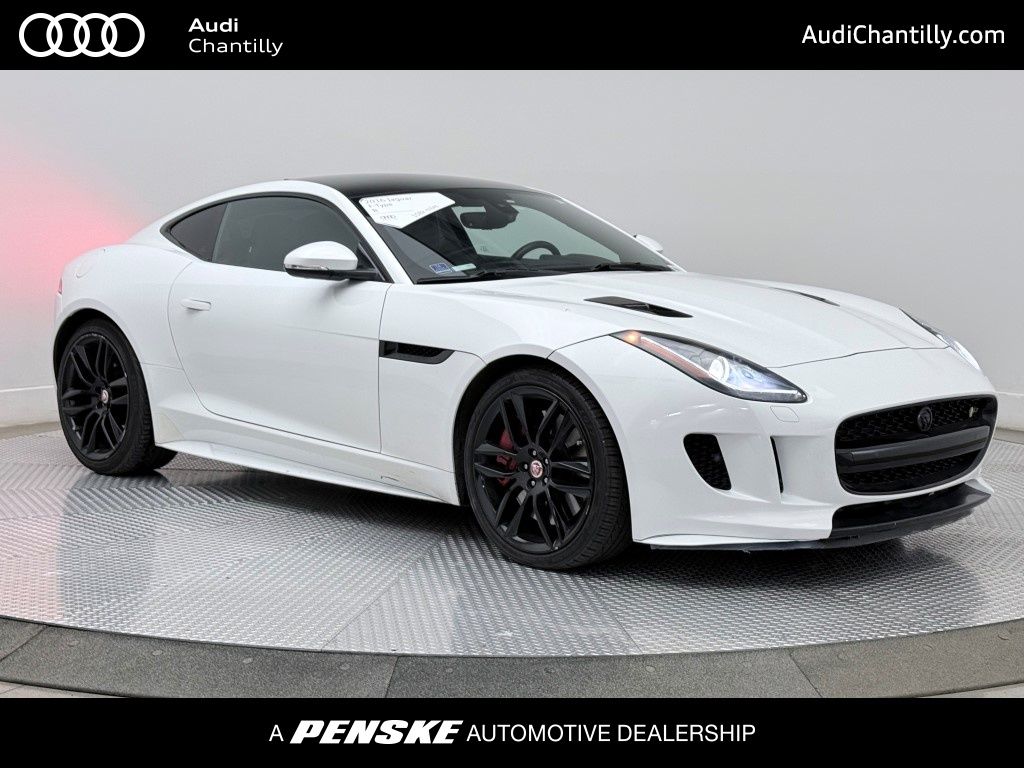 2016 Jaguar F-Type R's photo