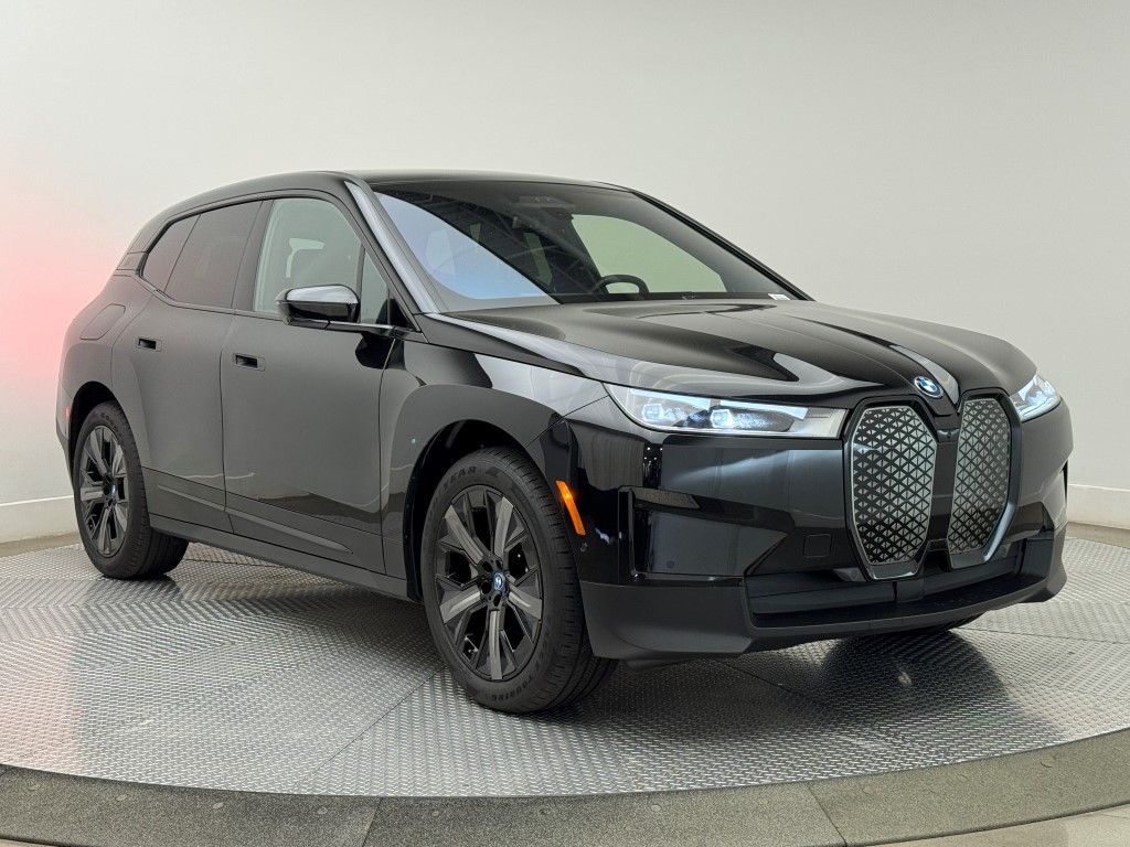 Used 2025 BMW iX Base with VIN WB523CF02SCS76010 for sale in Chantilly, VA