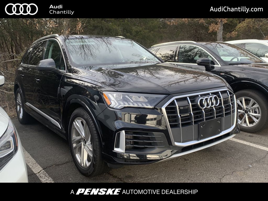 2023 Audi Q7 55 Prestige's photo