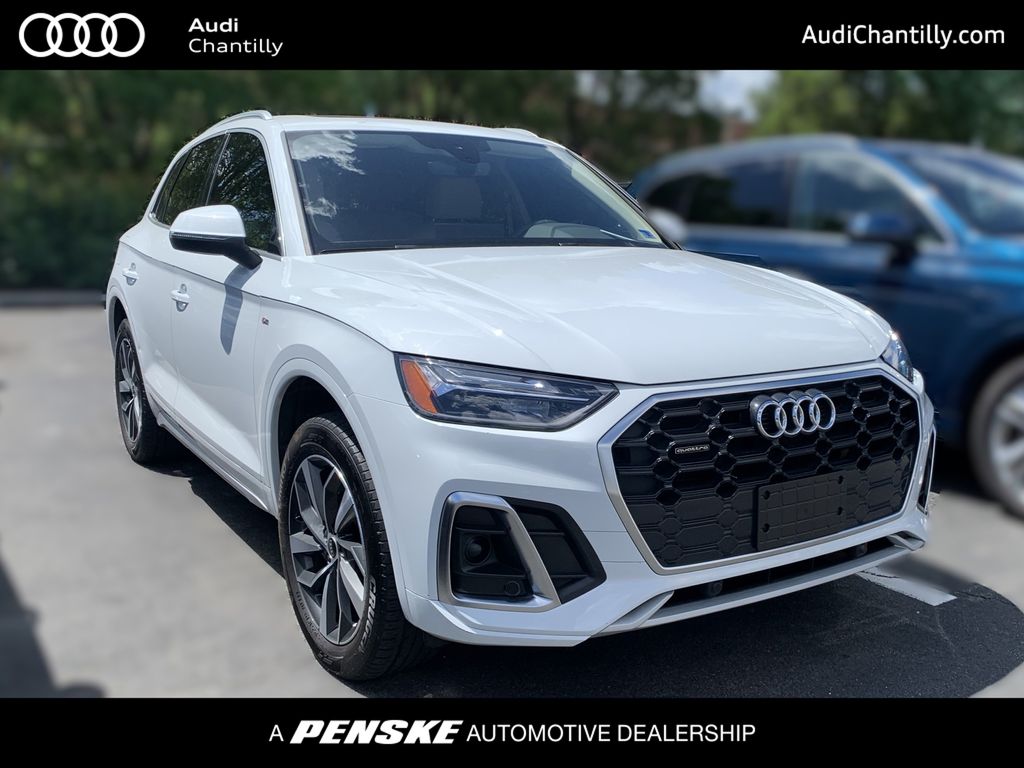 2023 Audi Q5 45 Premium's photo