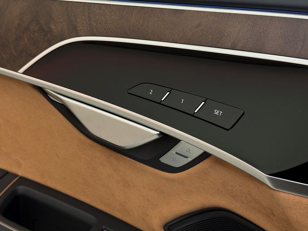 2025 Audi A8 Base - Photo 51