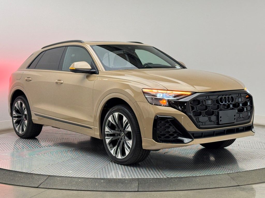 2025 Audi Q8 55 Premium photo 2