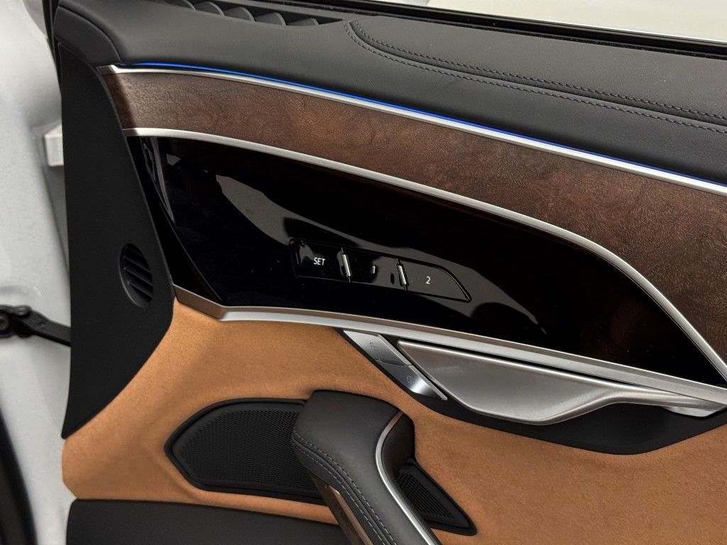 2025 Audi A8 Base - Photo 22