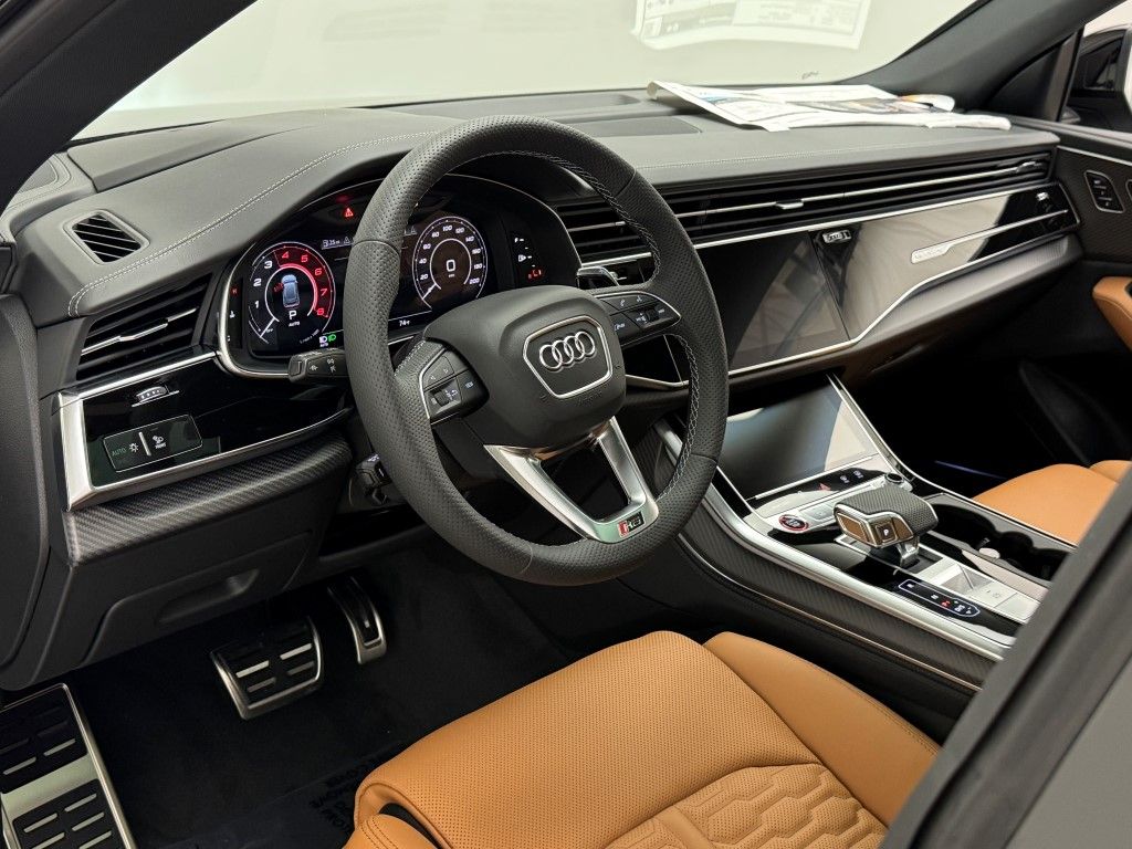 2025 Audi RS Q8 Base - Photo 33
